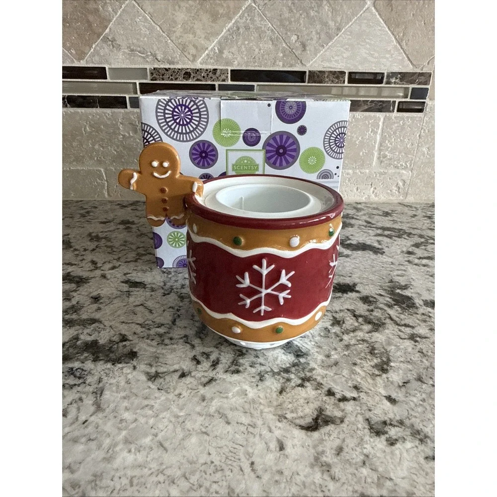 SCENTSY Gingerbread Man  Tabletop Fan Diffuser Excellent Condition